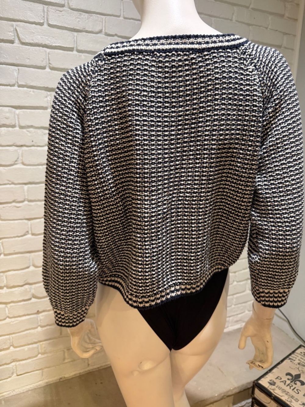 Twenty 8 Twelve Black & Cream Textured Knit Sweater Size Medium Like New - Picture 11 of 14